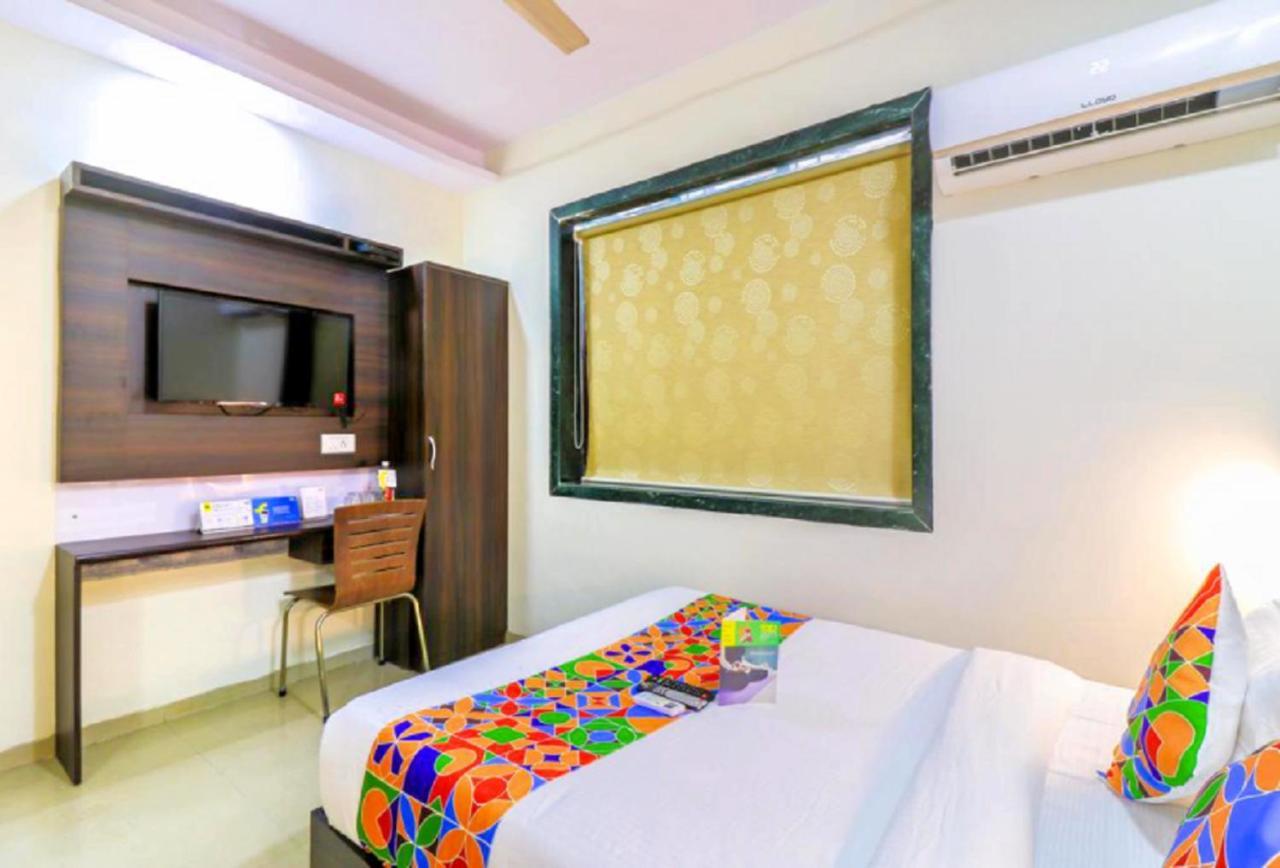 Fabhotel Galaxy Suite Mumbai Bagian luar foto