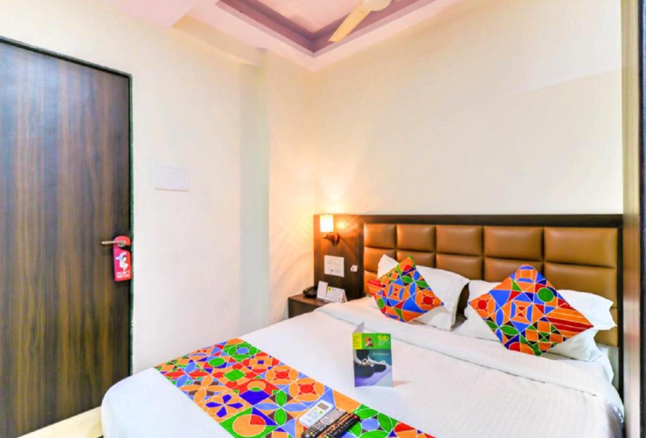 Fabhotel Galaxy Suite Mumbai Bagian luar foto