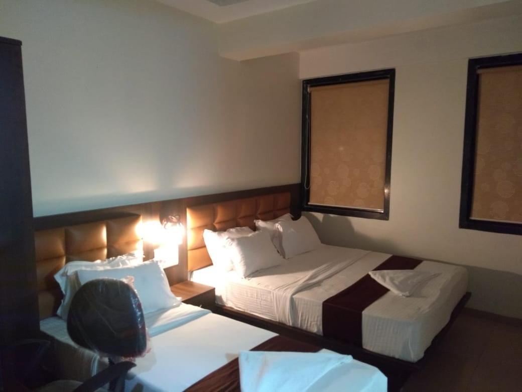 Fabhotel Galaxy Suite Mumbai Bagian luar foto
